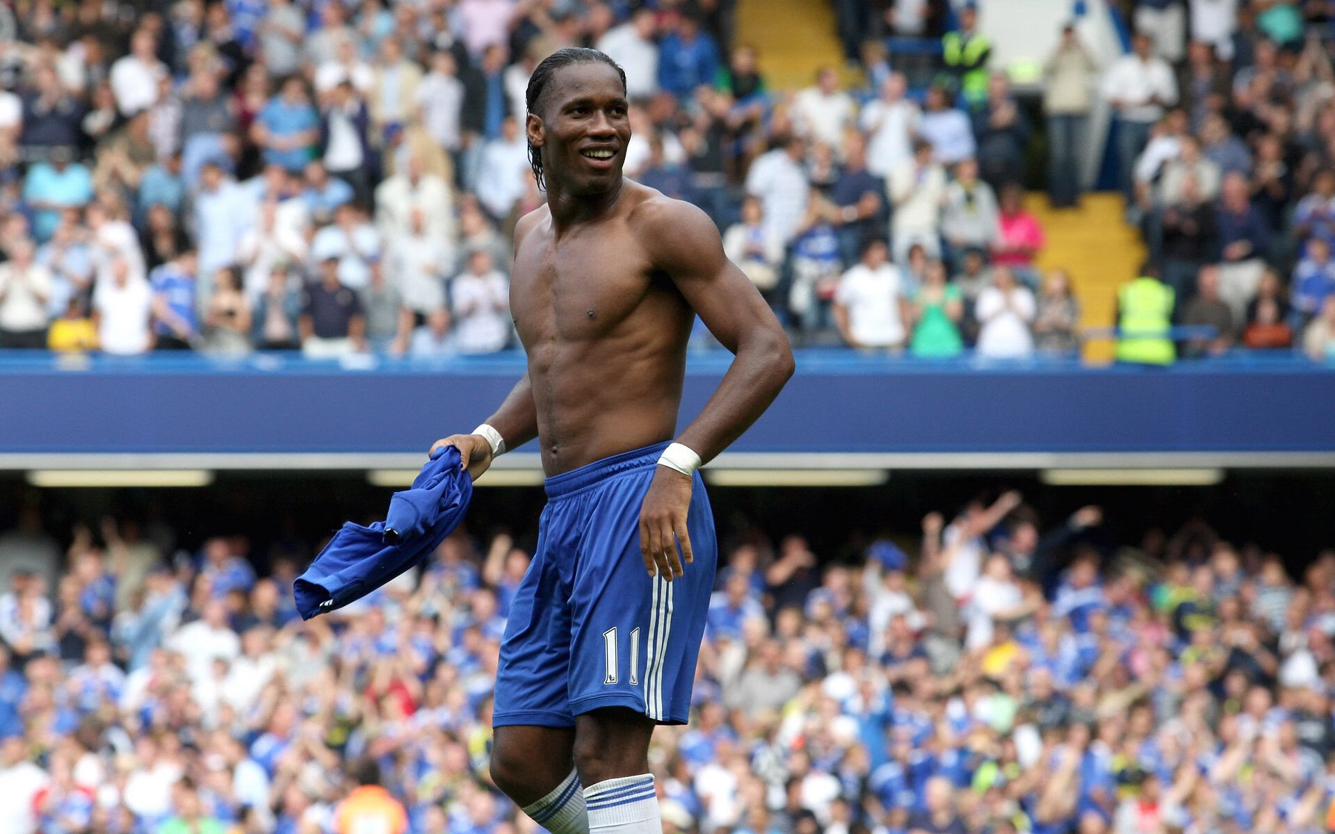 城市赛事期间志愿者补给与休息区服务进一步完善，赛事活动志愿者