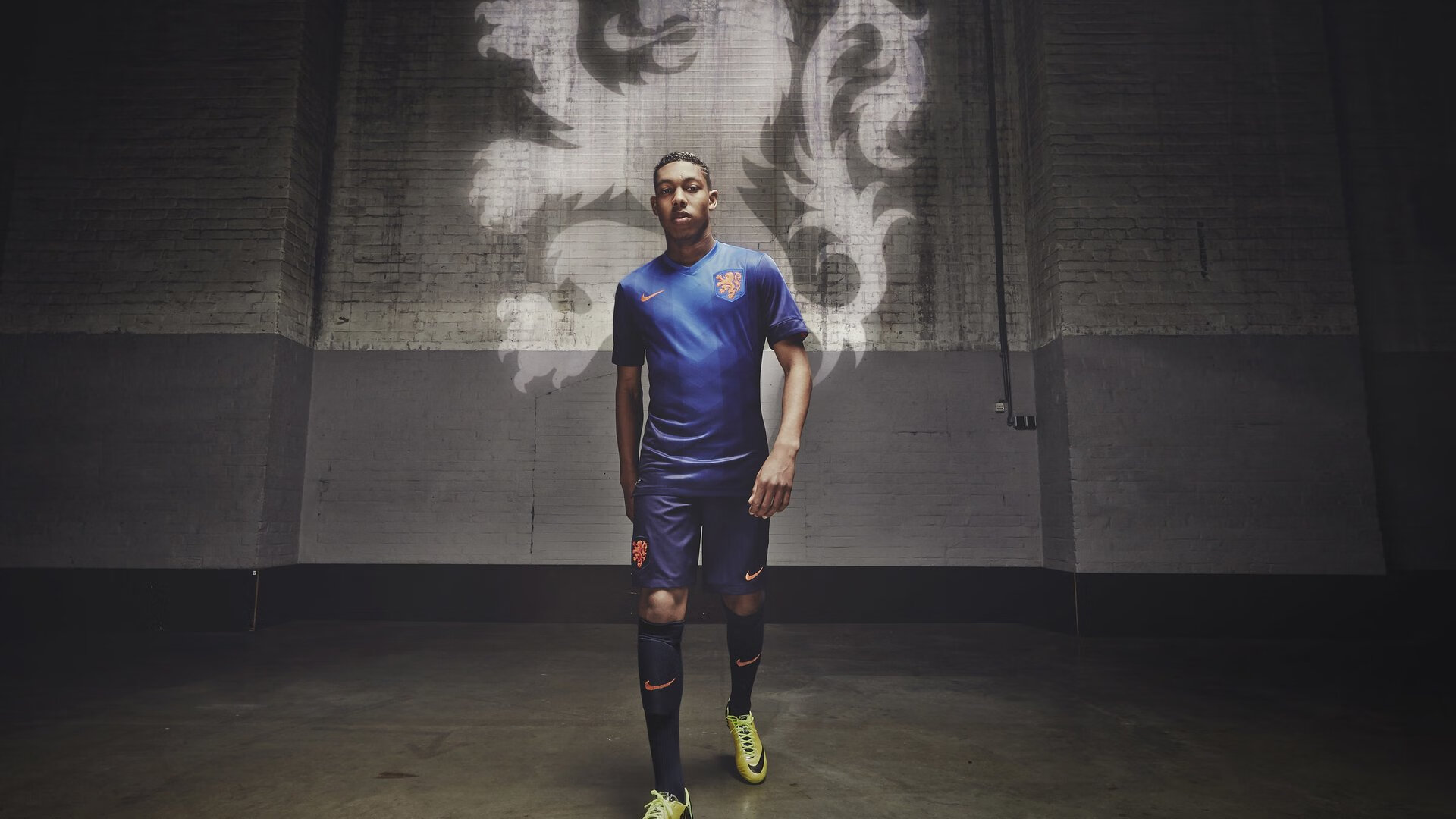 冠军背后的汗水，冠军背后的汗水是什么